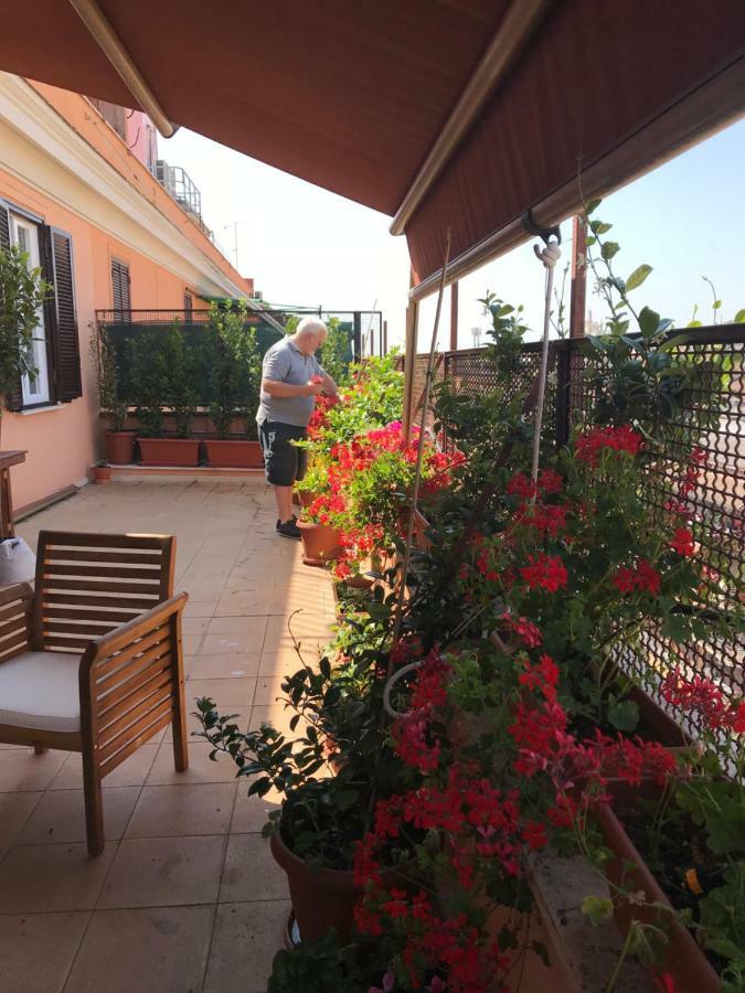 Gasthuis La Terrazza Di Evelina Rome